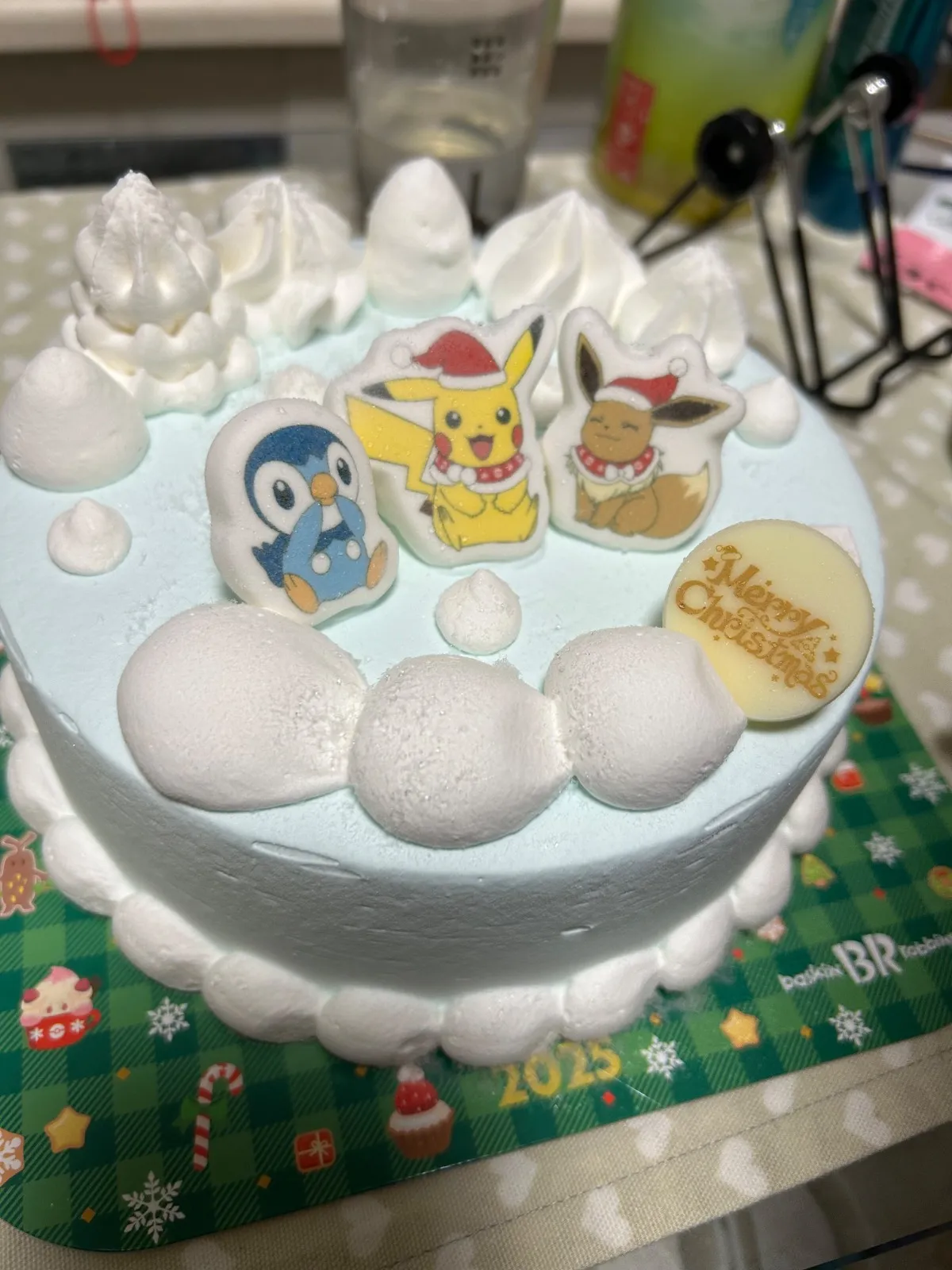 サーティワンポケモンのアイスケーキの全体