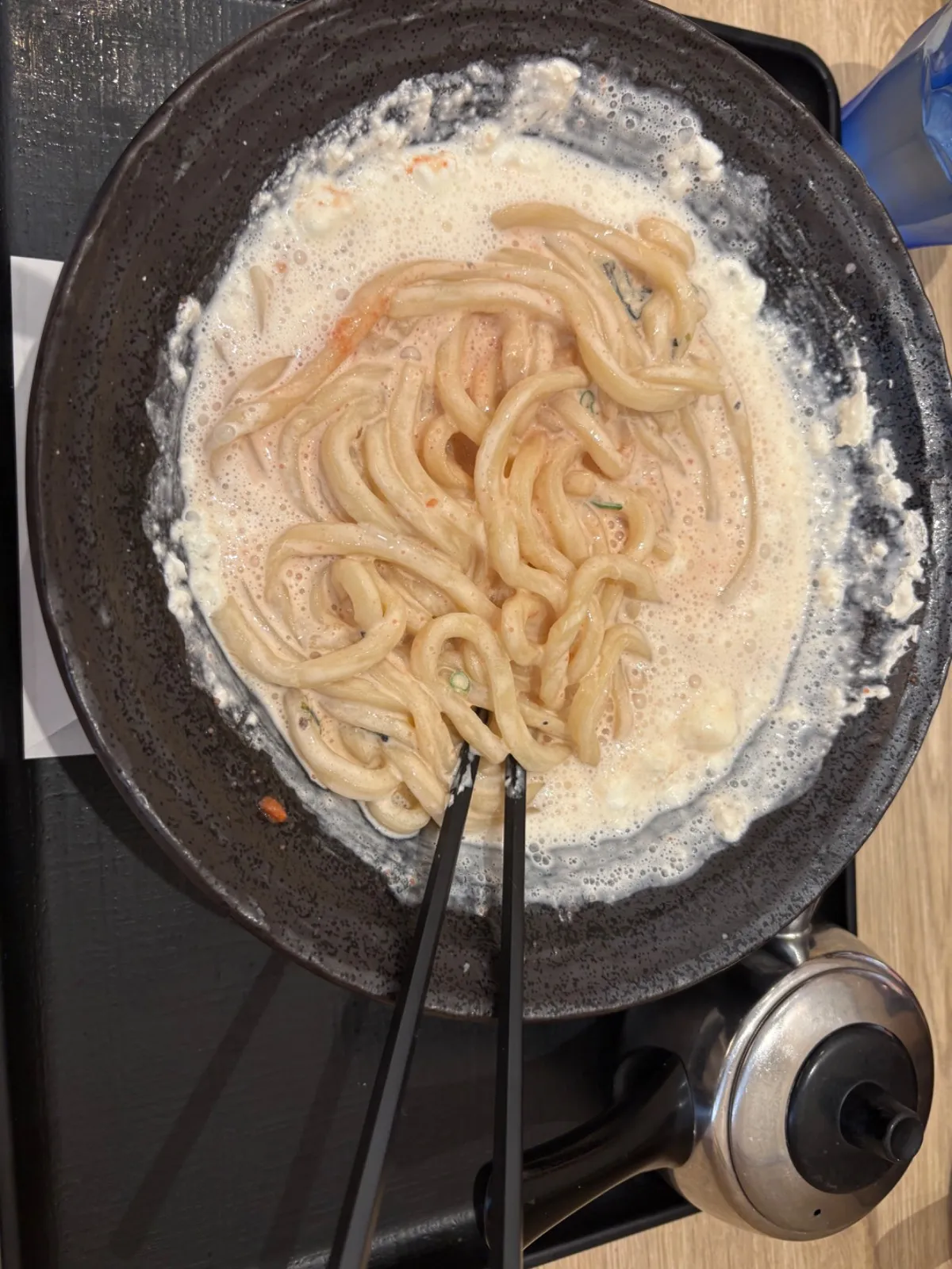 出汁を入れて混ぜた後